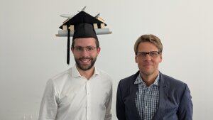 Dr. Johannes Rupp (l.) und Prof. Dr. Nils Boysen (r.)