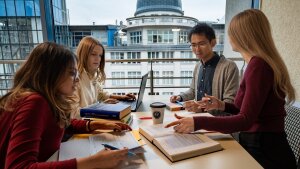 Studierende im Gespräch